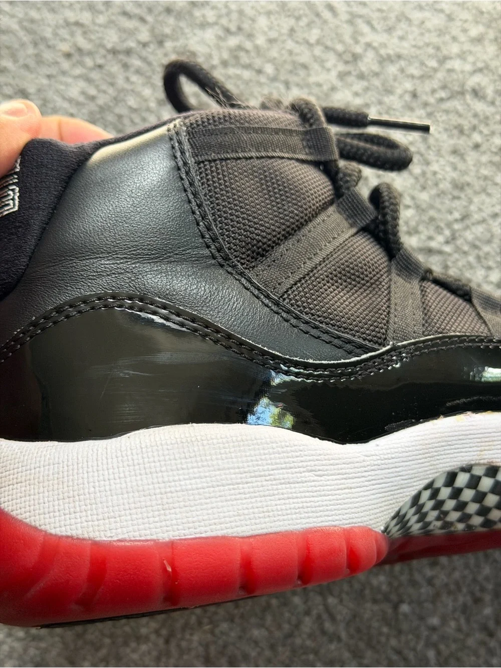 2019 Air Jordan 11 Bred Retro Size 7Y
